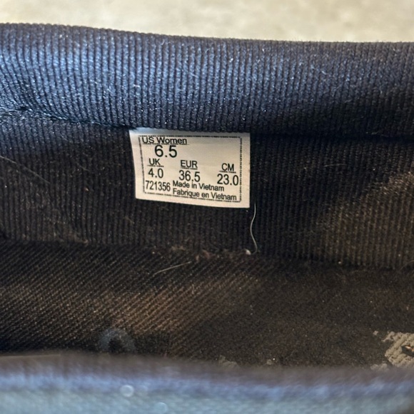 Black On Black Vans Slip On Shoes Size Women’s 6.5
Great Condition No Box - Picture 9 of 11